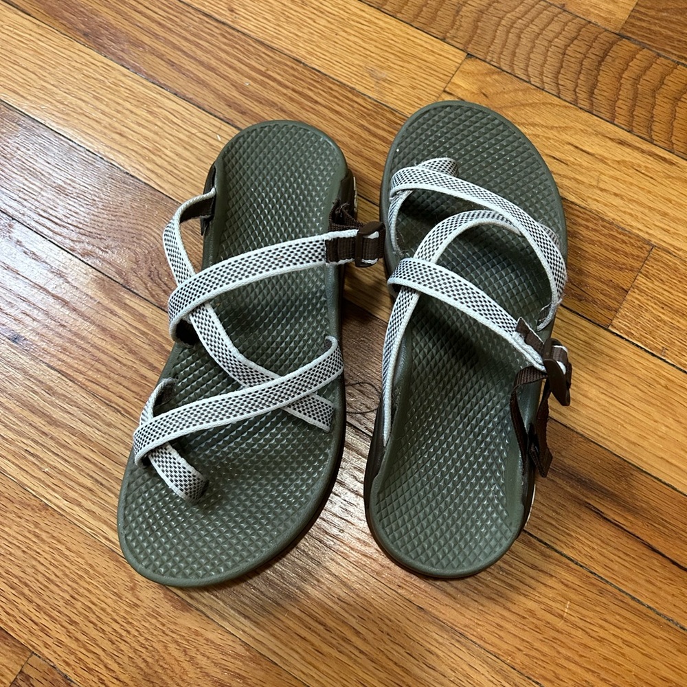 Army Green Chacos 🩴